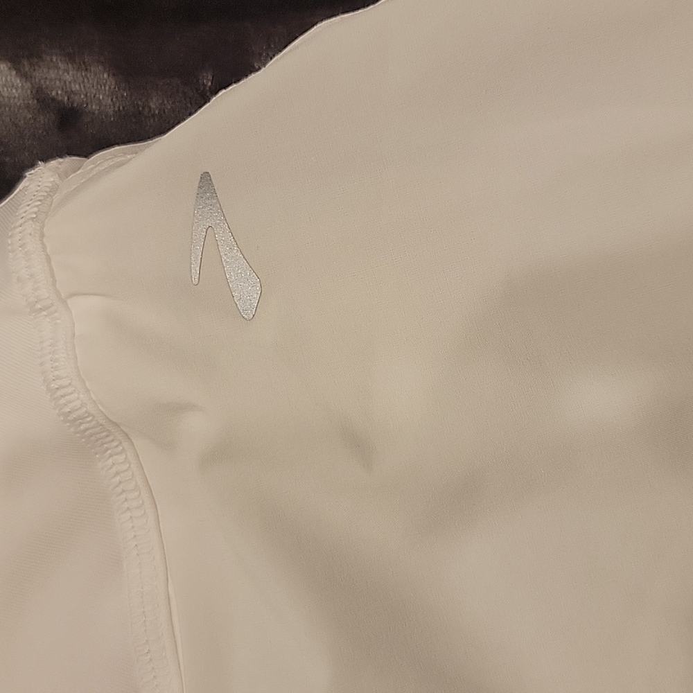 Brooks running shorts - Picture 5 of 6